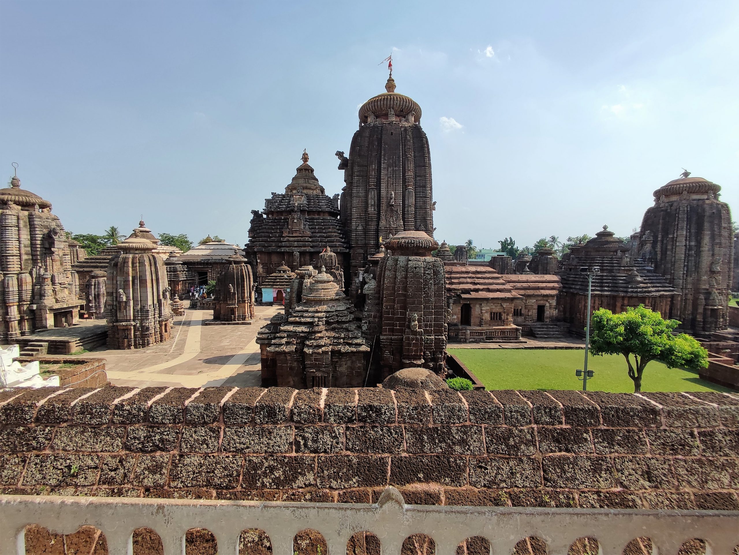 India-Lingaradzha-temple